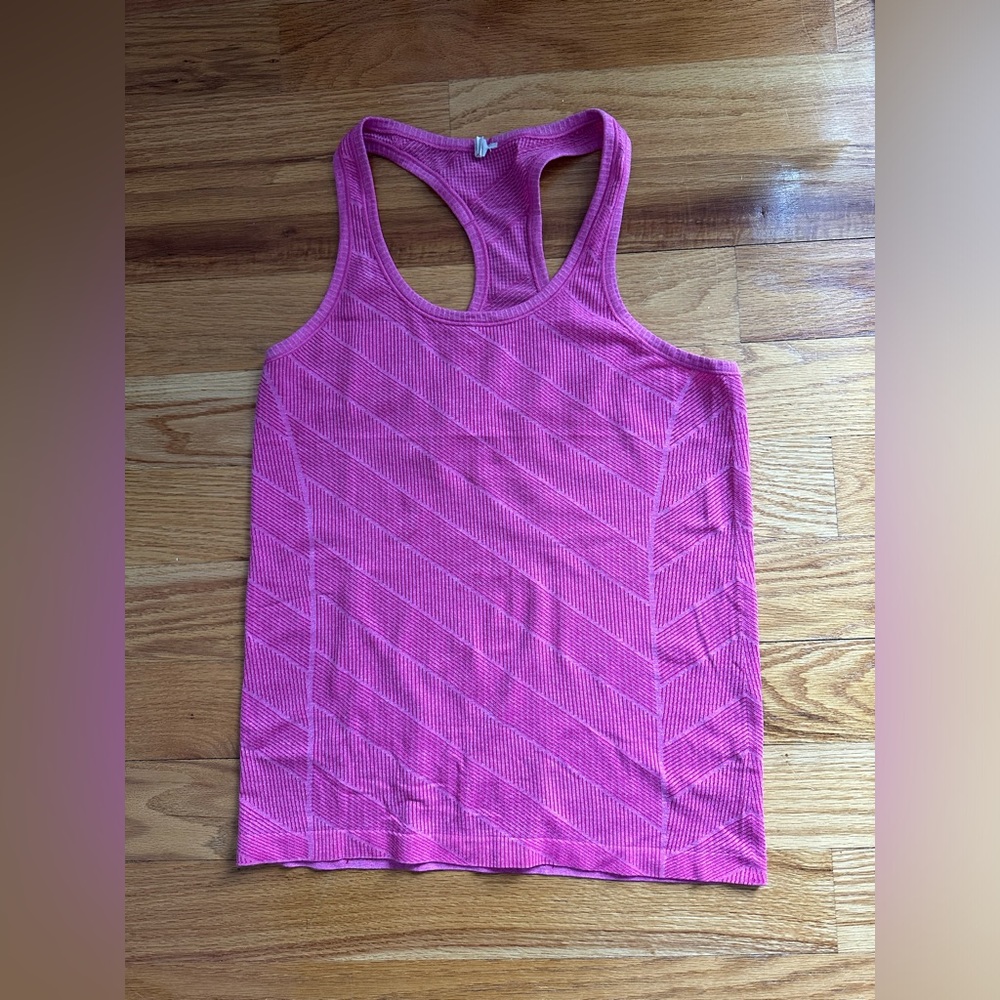 LULULEMON TANK